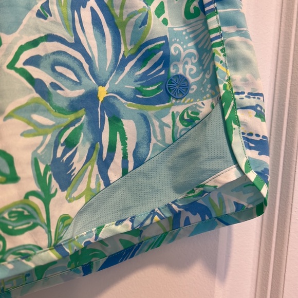 Run around shorts - Picture 2 of 3